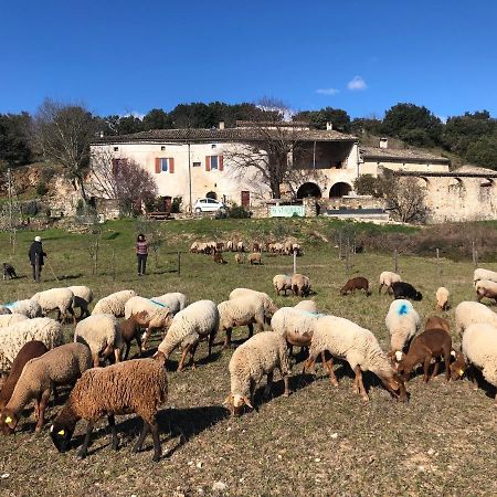 Gîtes La ferme accrochée à la colline Lagorce  Exterior foto