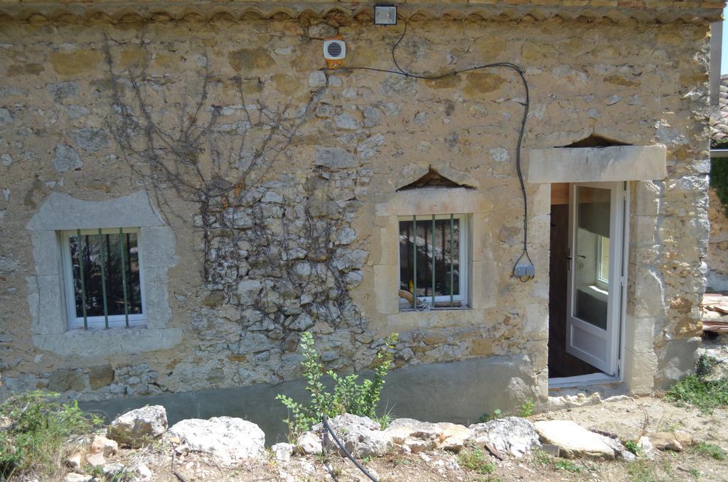 Gîtes La ferme accrochée à la colline Lagorce  Exterior foto